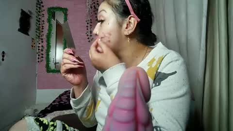 paula online show from April 14, 1:33 am