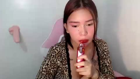 Snapshot of callme_remaxxx7 chatting on May 22, 4:08 am Rema online show from May 22, 4:08 am