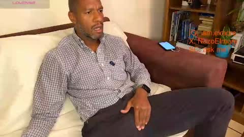 My name is Robert  Dont be shysay hi I love to chat. For requests or dirty talk please use tips  online show from April 21, 3:35 am