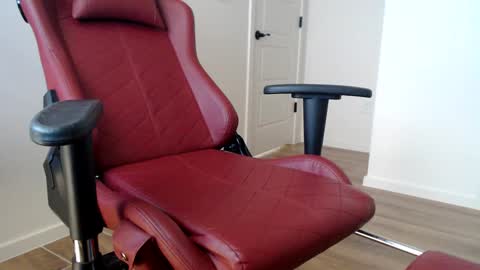 Snapshot of callmethe1 chatting on September 15, 8:31 pm DesertBoy2023 online show from September 15, 8:31 pm