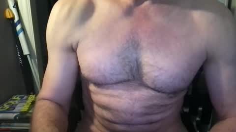 Snapshot of callum5555 chatting on May 2, 9:47 am callum5555 online show from May 2, 9:47 am