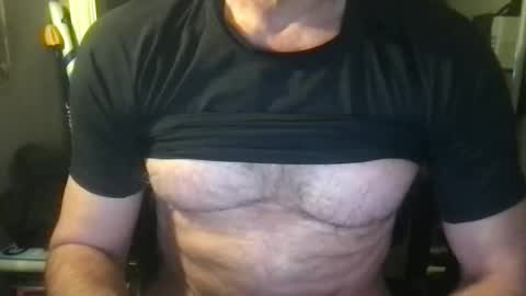 Snapshot of callum5555 chatting on May 13, 12:08 am callum5555 online show from May 13, 12:08 am