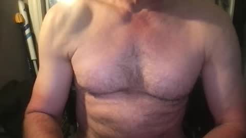 Snapshot of callum5555 chatting on May 24, 8:30 am callum5555 online show from May 24, 8:30 am