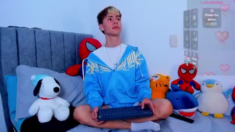 callum online show from March 12, 4:13 pm