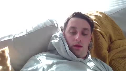 Snapshot of calumrdean1 chatting on April 10, 2:11 pm calumrdean1 online show from April 10, 2:11 pm