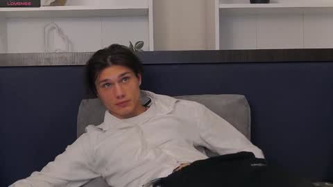 Calvin online show from January 3, 8:01 pm