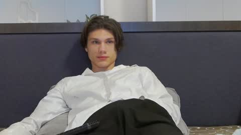 Calvin online show from January 4, 9:31 pm