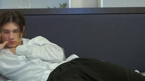 Calvin online show from January 6, 10:47 pm