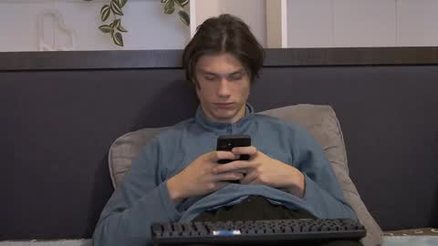 Calvin online show from January 12, 7:31 pm