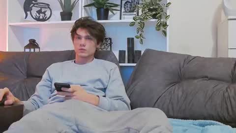 Calvin online show from March 4, 1:01 am