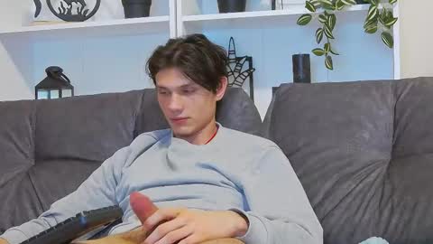 Calvin online show from March 5, 8:21 pm