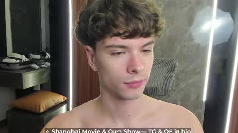 Snapshot of calvin_loves_you chatting on July 13, 4:32 pm Hey I am Calvin online show from July 13, 4:32 pm