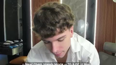 Snapshot of calvin_loves_you chatting on July 26, 9:38 am Hey I am Calvin online show from July 26, 9:38 am