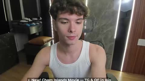 Snapshot of calvin_loves_you chatting on July 28, 6:20 pm Hey I am Calvin online show from July 28, 6:20 pm