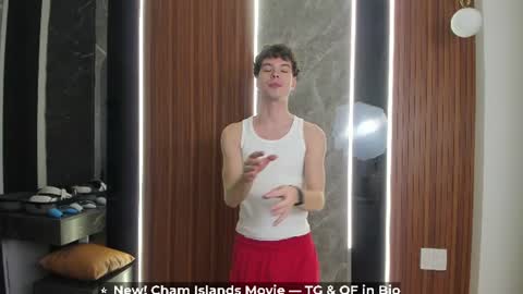 Snapshot of calvin_loves_you chatting on July 28, 7:39 pm Hey I am Calvin online show from July 28, 7:39 pm