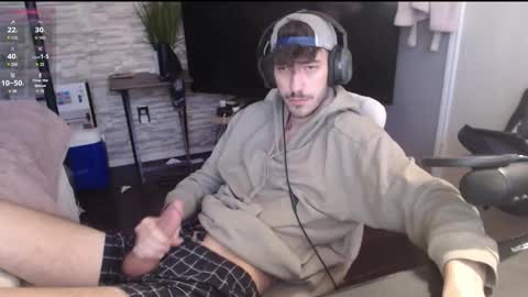 Snapshot of calvin_tanner chatting on October 15, 4:18 pm calvin_tanner online show from October 15, 4:18 pm