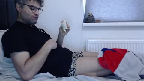 Snapshot of calvinjohnlad chatting on December 23, 12:30 pm Calvinjohnlad online show from December 23, 12:30 pm