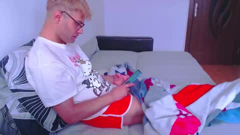 Snapshot of calvinjohnlad chatting on January 15, 1:09 pm Calvinjohnlad online show from January 15, 1:09 pm