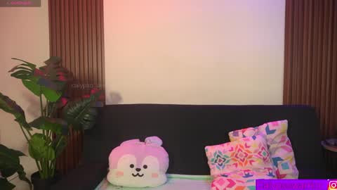 Snapshot of calypso_and_ge1 chatting on May 3, 6:36 pm Calypso and Kayla online show from May 3, 6:36 pm