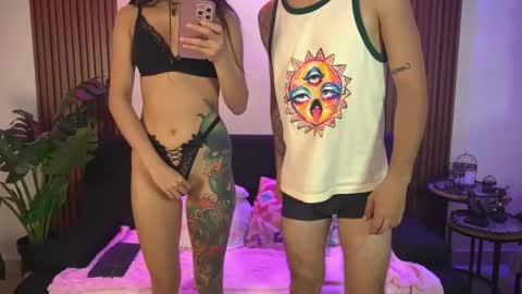 Snapshot of calypso_and_ge1 chatting on May 23, 6:12 pm Calypso and Kayla online show from May 23, 6:12 pm