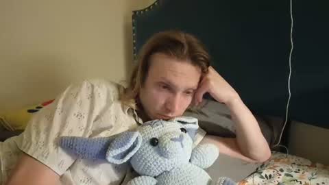 Snapshot of calypsocabal chatting on June 16, 6:27 am Calypso online show from June 16, 6:27 am
