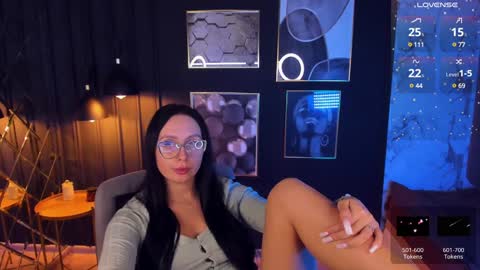 Christy online show from December 10, 11:08 pm