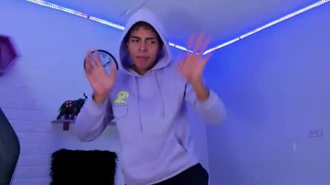 cam_sexyboy online show from October 19, 4:57 am