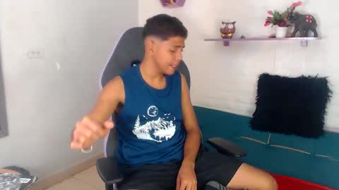 Snapshot of cam_xman chatting on November 8, 4:12 am cam_xman online show from November 8, 4:12 am