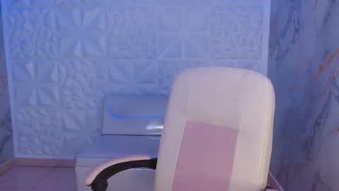 cam_xman online show from April 20, 1:14 pm