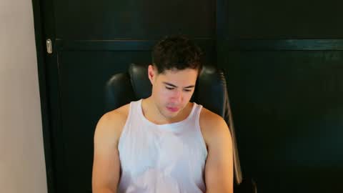 camara110 online show from January 22, 7:13 pm