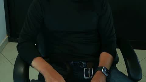 camara110 online show from February 7, 7:27 pm