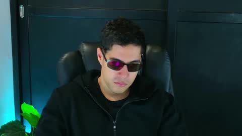 camara110 online show from February 12, 1:52 am