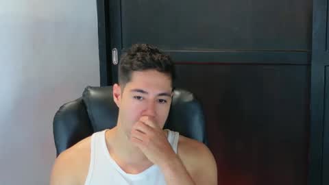 camara110 online show from October 14, 4:41 pm