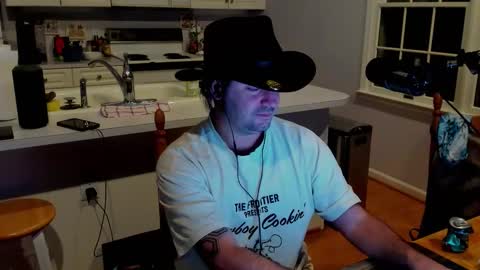 camarant online show from November 7, 8:47 am