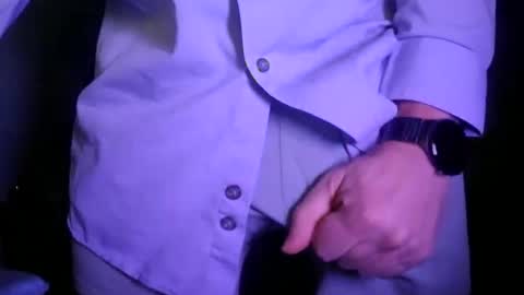 Snapshot of cambonianthe007 chatting on October 27, 3:32 am cambonianthe007 online show from October 27, 3:32 am