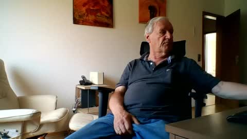 camcologne online show from April 28, 8:41 am