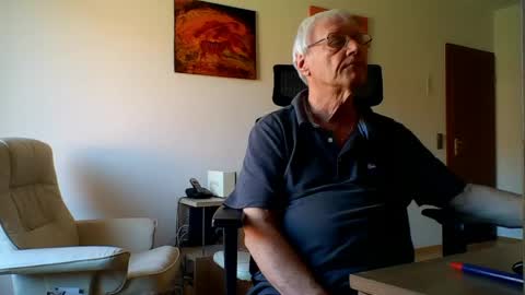 camcologne online show from April 29, 8:40 am