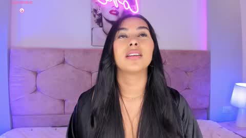 Snapshot of cameliaa_smiith chatting on December 11, 4:49 am Camelia Smith online show from December 11, 4:49 am