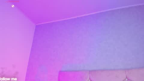 Snapshot of cameliaa_smiith chatting on October 17, 4:15 am Camelia Smith online show from October 17, 4:15 am