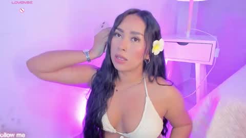 Snapshot of cameliaa_smiith chatting on November 7, 2:55 am Camelia Smith online show from November 7, 2:55 am