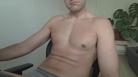 Snapshot of cameraman8686 chatting on May 25, 12:22 pm Cameraman86 online show from May 25, 12:22 pm