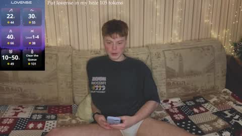 Snapshot of cameron_crowly chatting on December 14, 5:18 am Cameron online show from December 14, 5:18 am