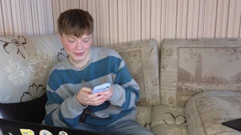 Snapshot of cameron_crowly chatting on January 28, 8:25 am Cameron online show from January 28, 8:25 am