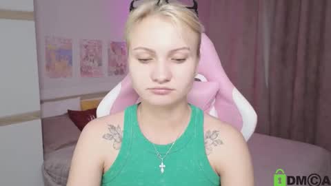 Cameron online show from September 10, 7:52 am