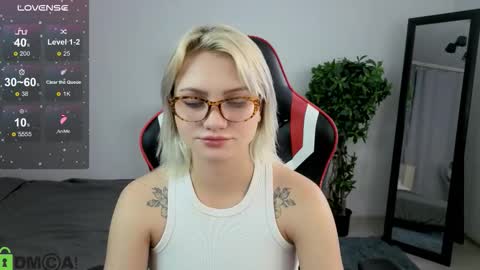 Cameron online show from October 11, 8:29 pm