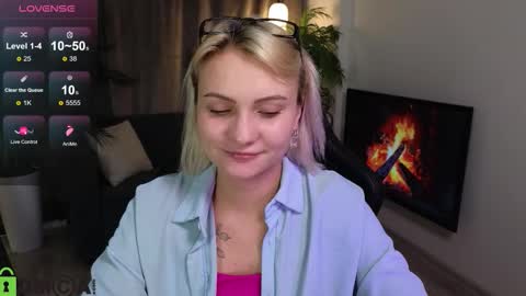 Cameron online show from October 24, 6:59 pm