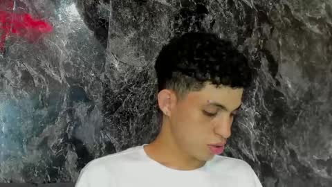 Snapshot of cameron_lux4 chatting on May 9, 3:34 am CAMERON online show from May 9, 3:34 am