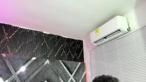 Snapshot of cameron_lux4 chatting on May 14, 3:24 am CAMERON online show from May 14, 3:24 am
