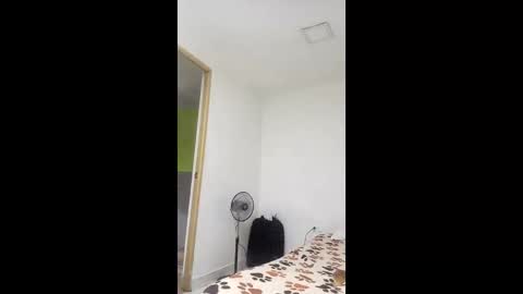 Snapshot of cameron_puppy chatting on May 31, 6:04 pm Mara Catalina Romero Ordez online show from May 31, 6:04 pm