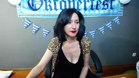 Snapshot of cameronenns chatting on September 26, 4:44 pm Cameronenns online show from September 26, 4:44 pm